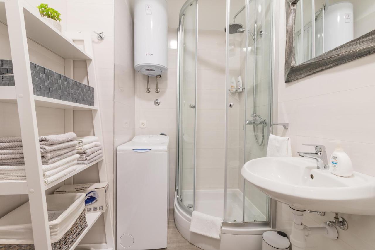 Apartments Lusani Сплит Экстерьер фото