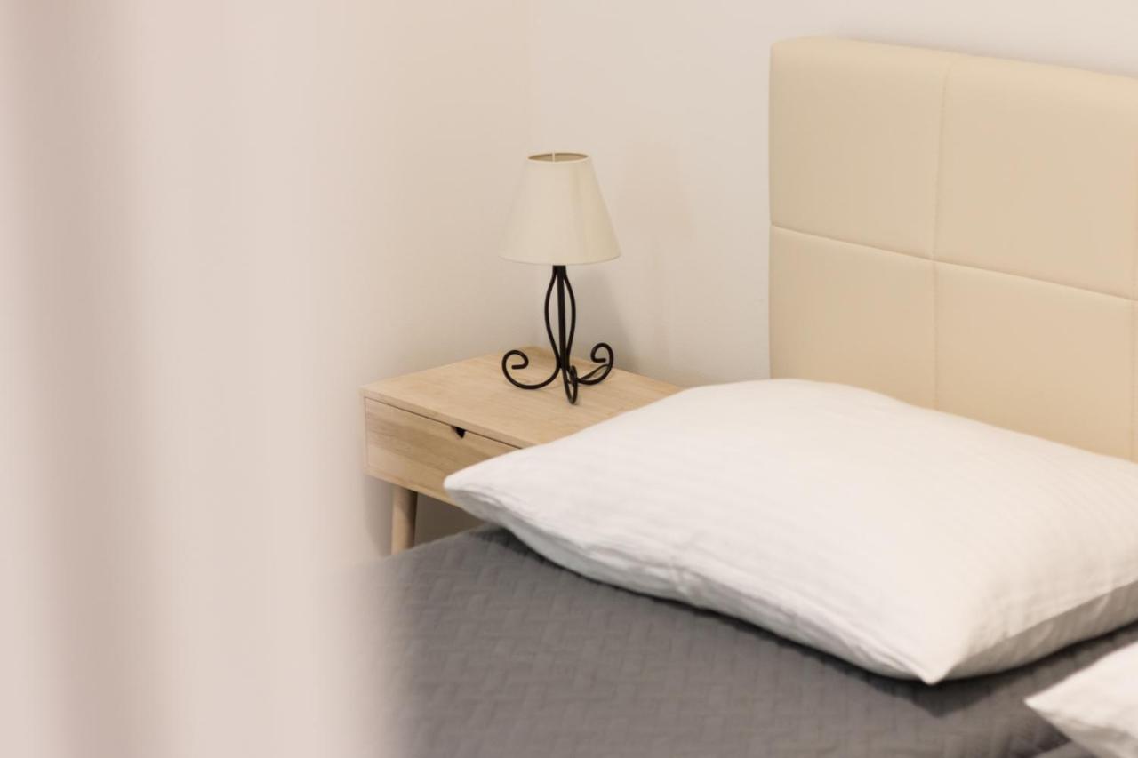 Apartments Lusani Сплит Экстерьер фото