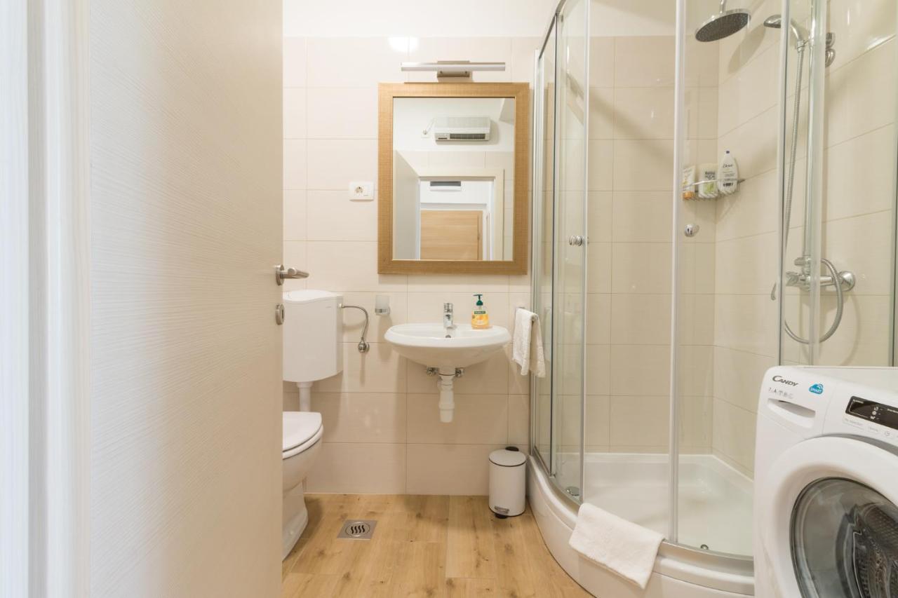 Apartments Lusani Сплит Экстерьер фото
