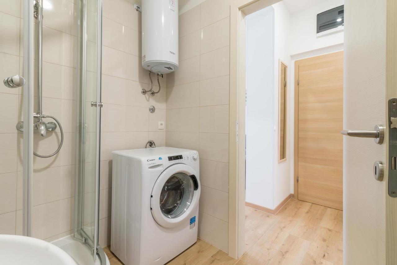 Apartments Lusani Сплит Экстерьер фото