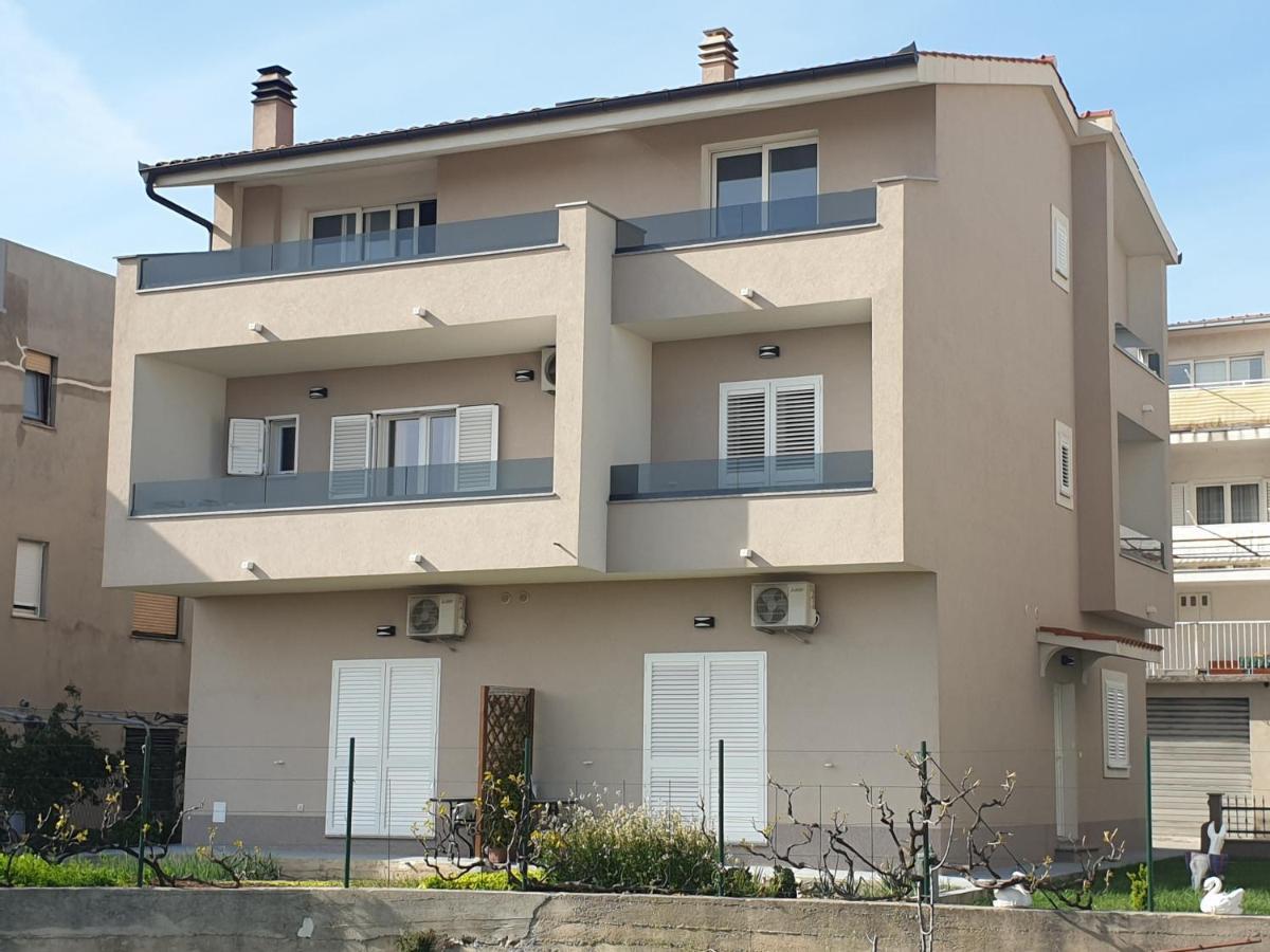 Apartments Lusani Сплит Экстерьер фото