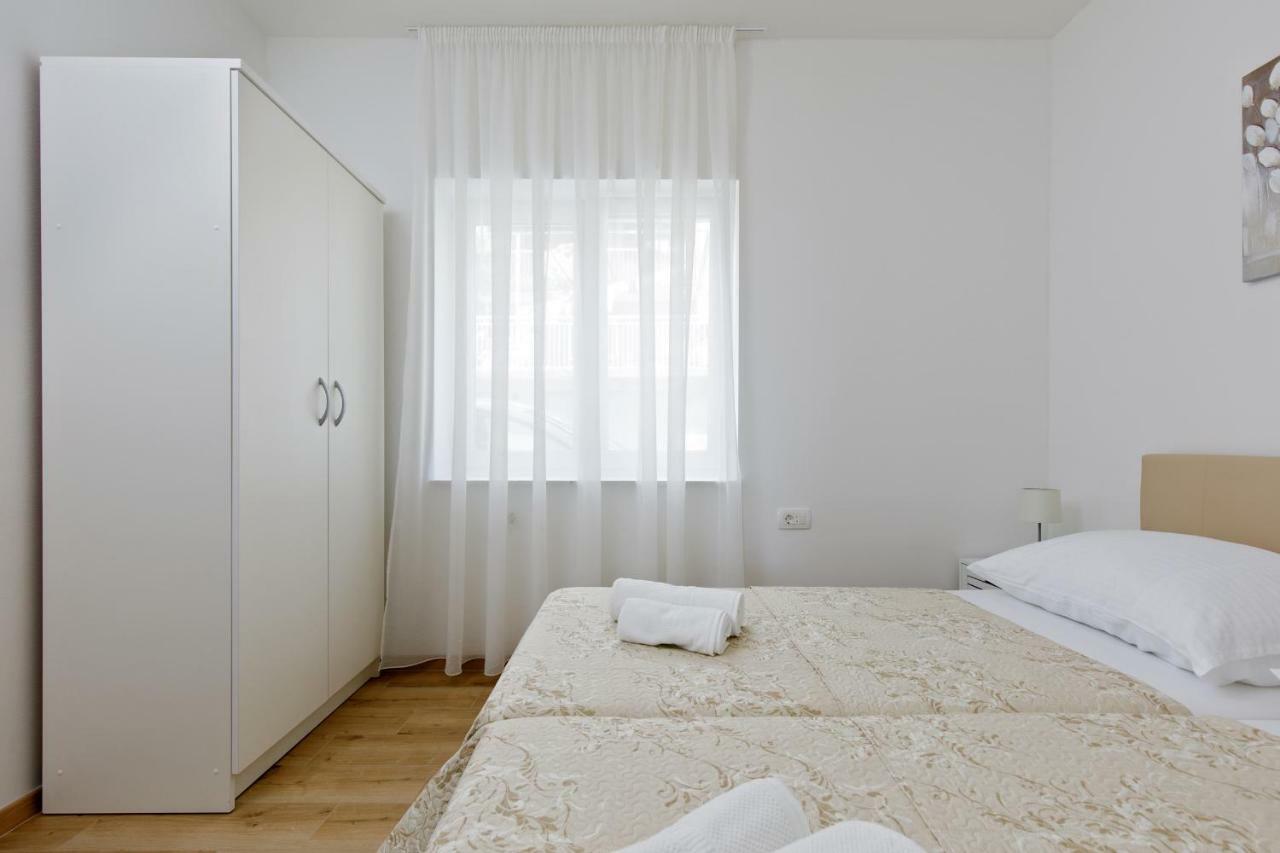 Apartments Lusani Сплит Экстерьер фото